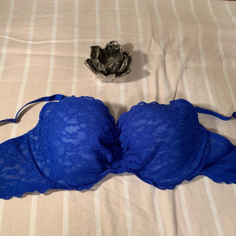 NWOT Victoria’s Secret Lined Demi 36DD